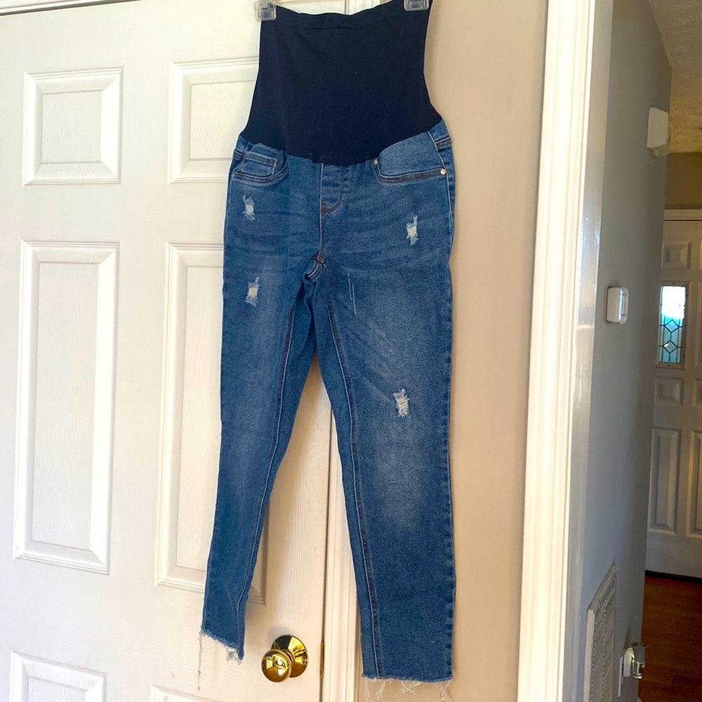 Maternity Blue Savvy Distressed Jeans Size Large EUC